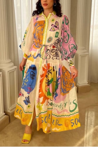 فستان طويل مزين برسومات