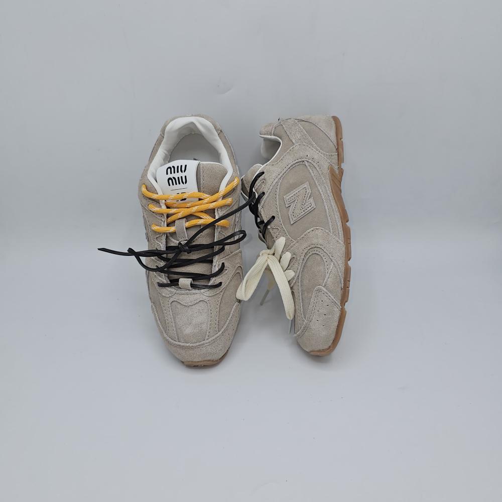 New balance X Miu Miu 530