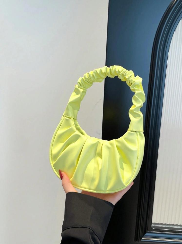 حقيبة صغيرة