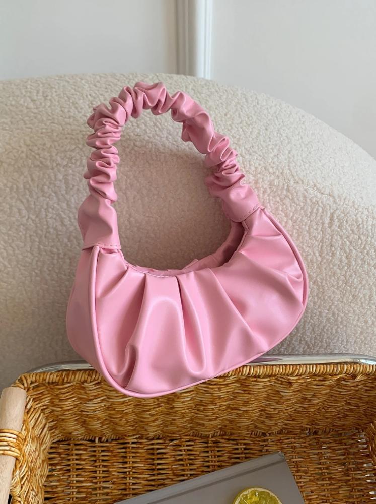 حقيبة صغيرة