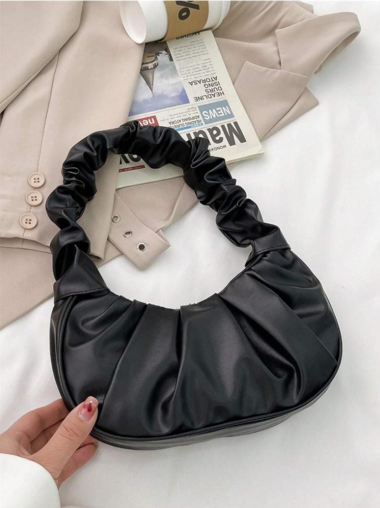 حقيبة صغيرة