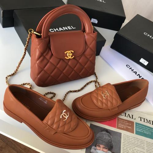M. طقم CHANEL