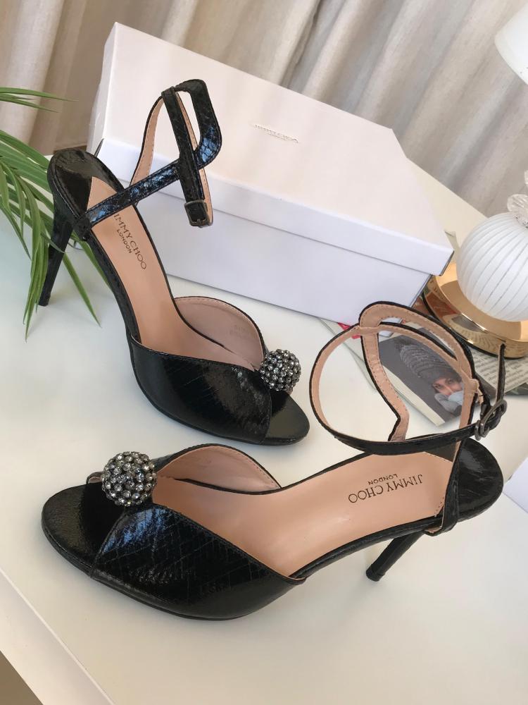 M. حذاء Jimmy Choo