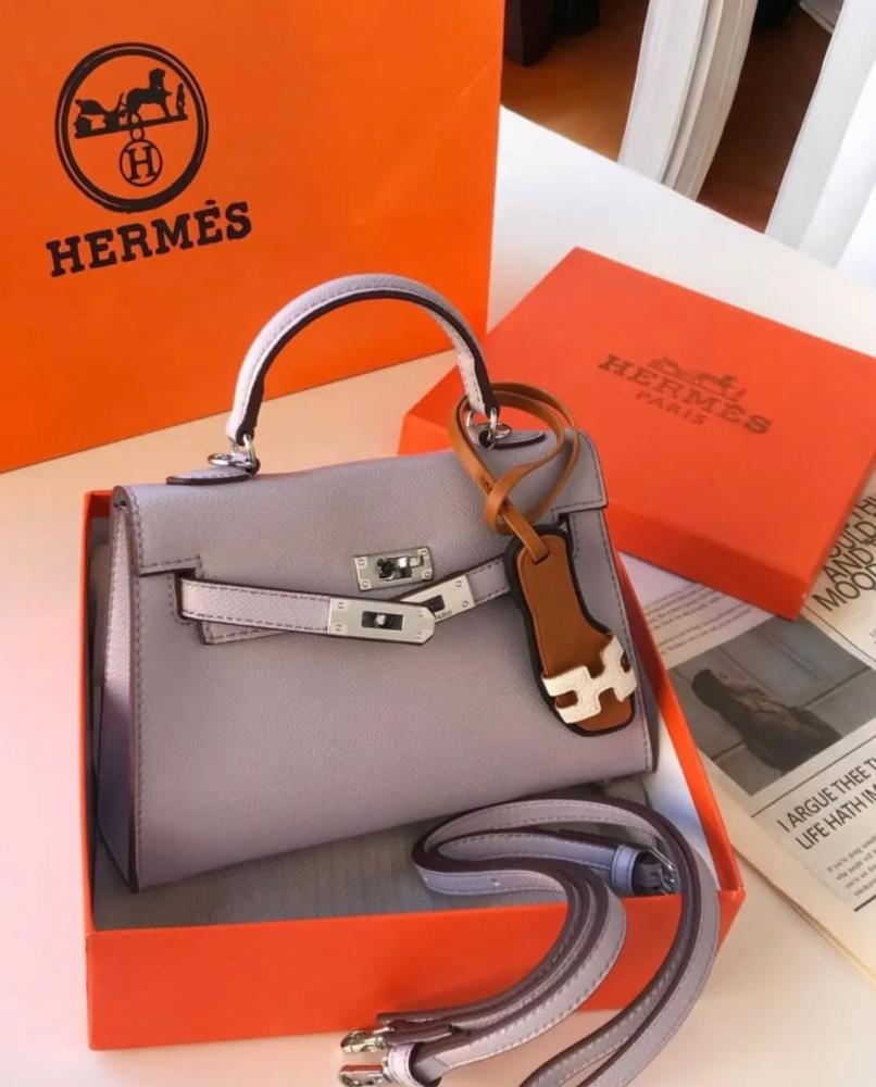 M. شنطة Hermès
