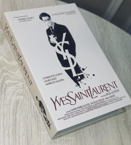كتاب سان لوران الديكوري