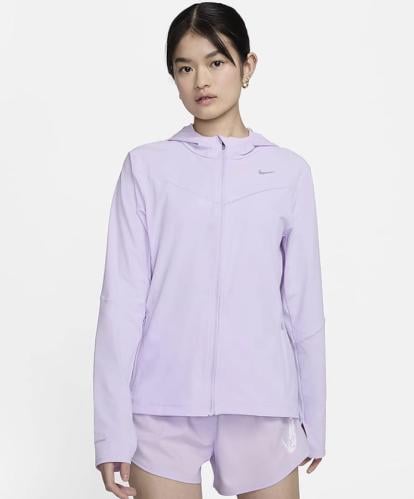 جاكيت رياضي نسائي نايك | Nike