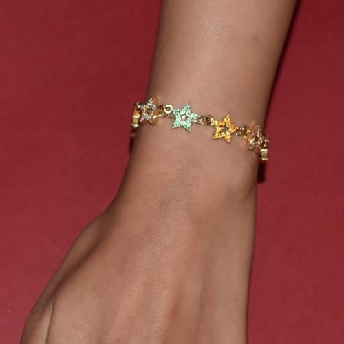 Colored stars bracelet