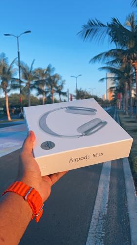 بكج AirPods Max والثانية مجاناً