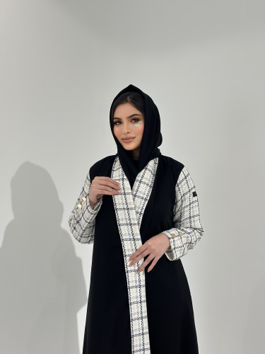 عباية كتان طرف شانيل