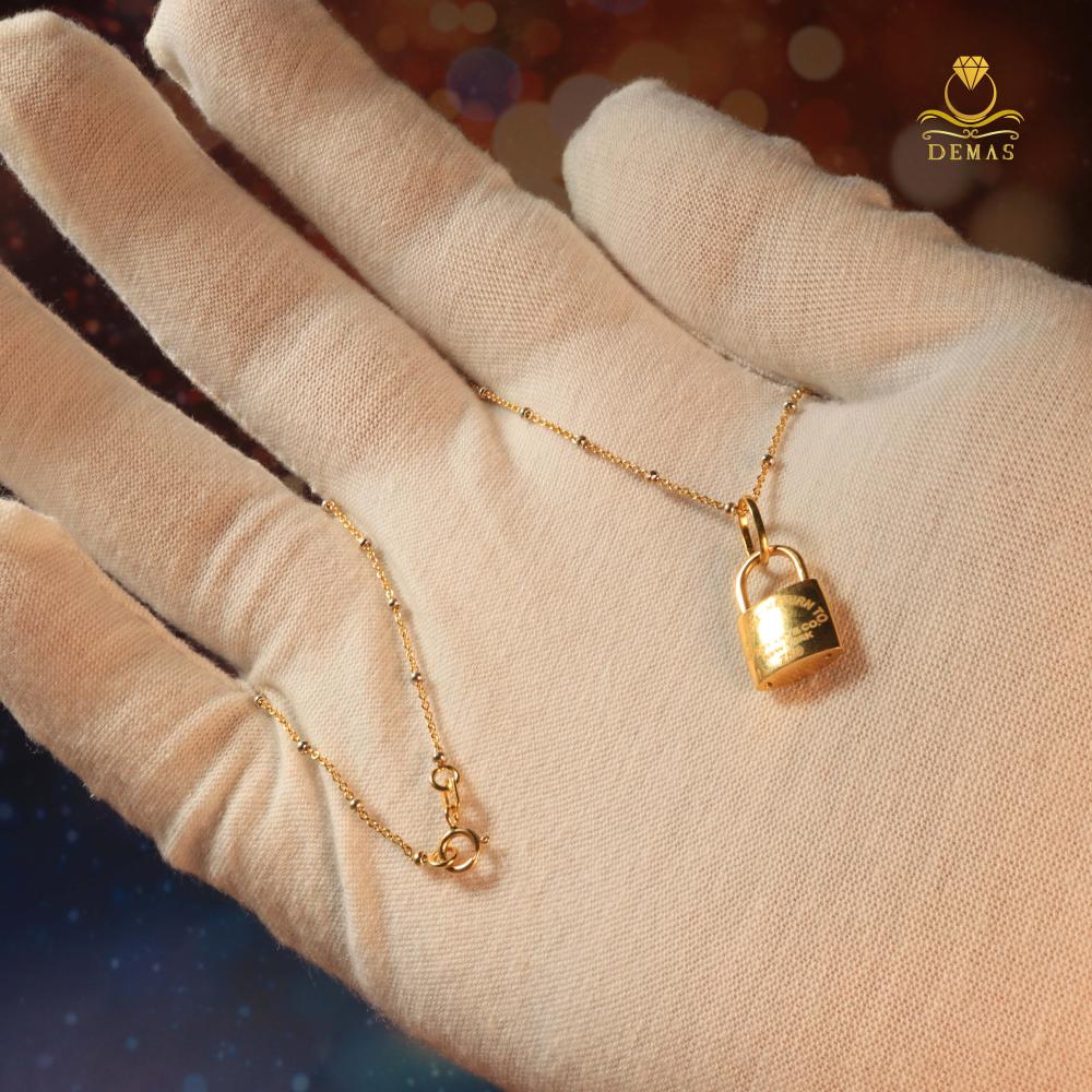 新品　Supreme Jacob Gold Lock Pendant Gold Supreme Jacob & Co. 14K Gold Lock Pendant (FW20) - $1100