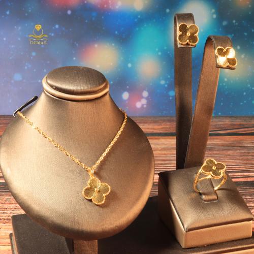 【美品】Anchor Pendant　K18Yellow GoldDiamond 905-01139.jpg