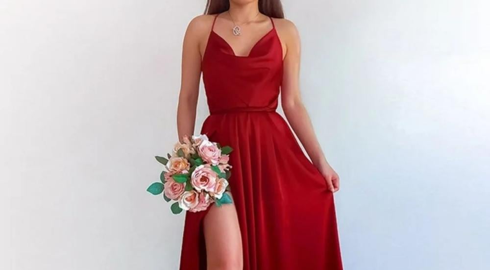 فساتين سادة للسهرات والحفلات