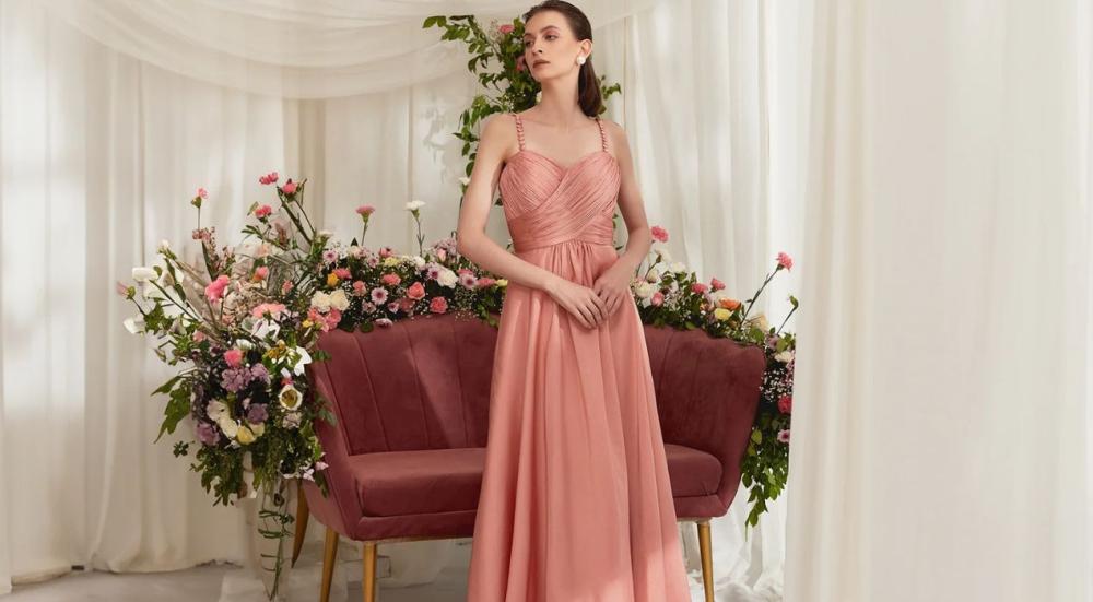 فساتين تيور فاخرة