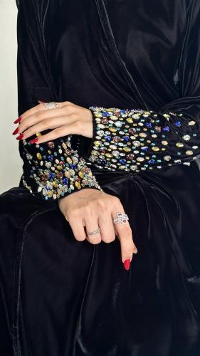 عباية سوارفسكي