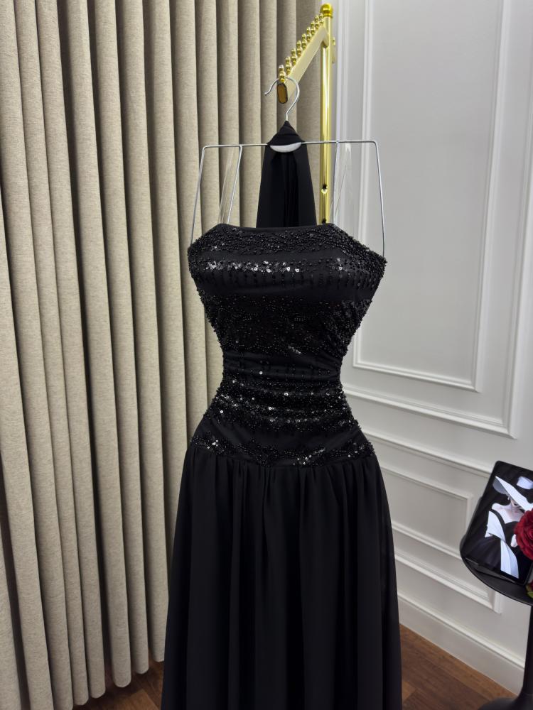 فستان ميمي مع شال