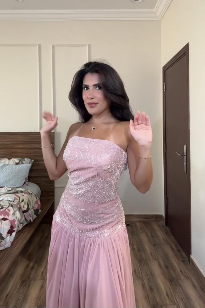 فستان ميمي مع شال