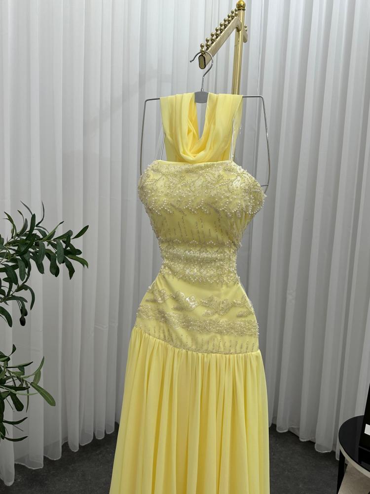 فستان ميمي مع شال