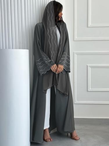 أبيج أسود مع غطاء رأس مطابق
