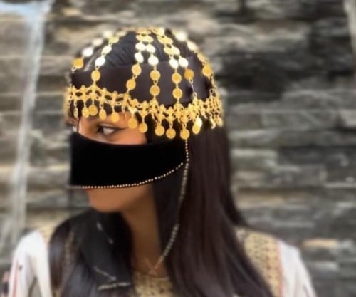 هامة ذهبي للصغار من عمر سنتين الى 10 سنوات