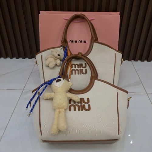 شنطة miu miu مقاس L
