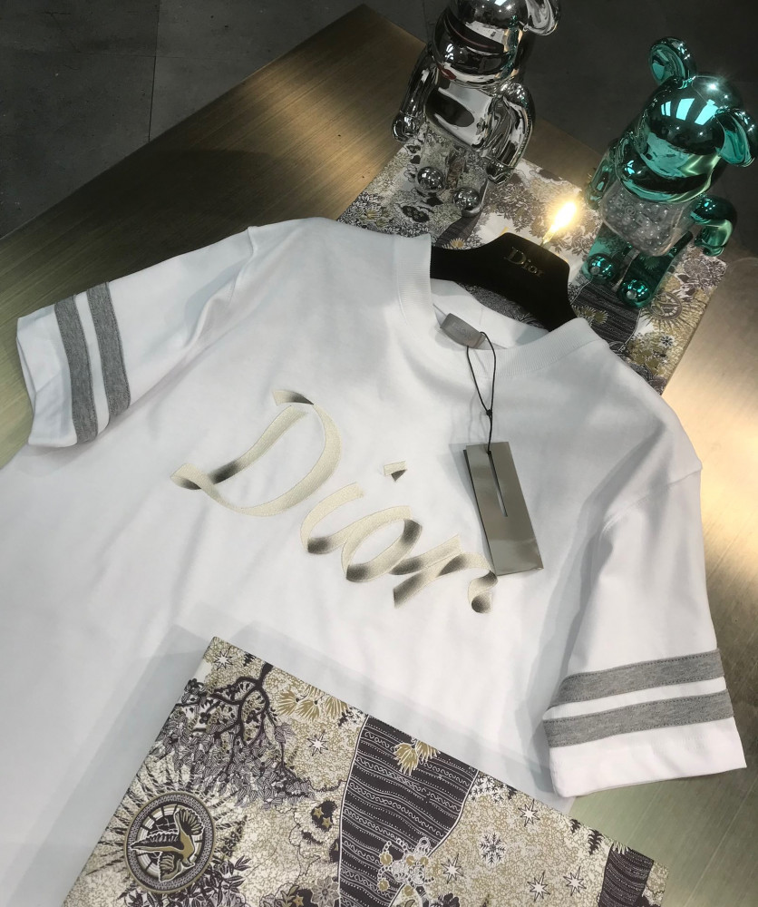 Dior T-shirt