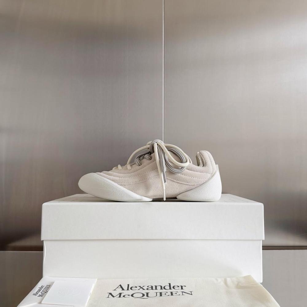 Alexander McQUEEN