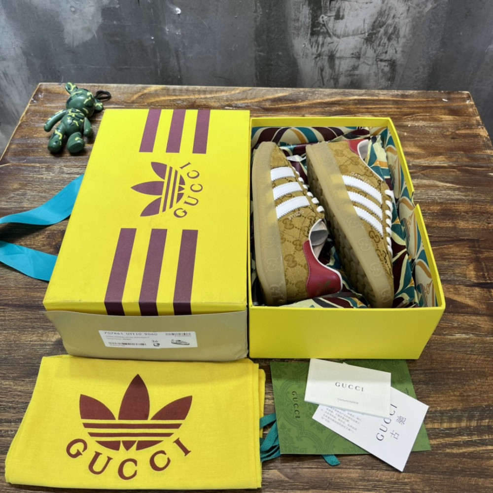 Gucci Sneakers