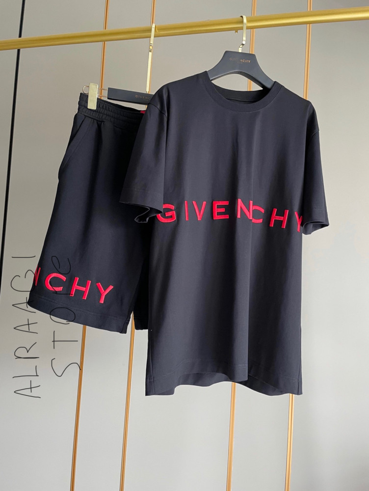 Givenchy T-shirt