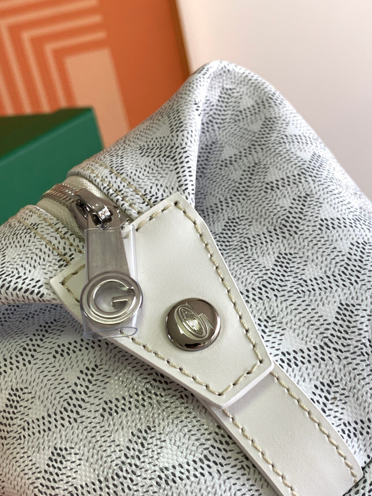 GOYARD bag
