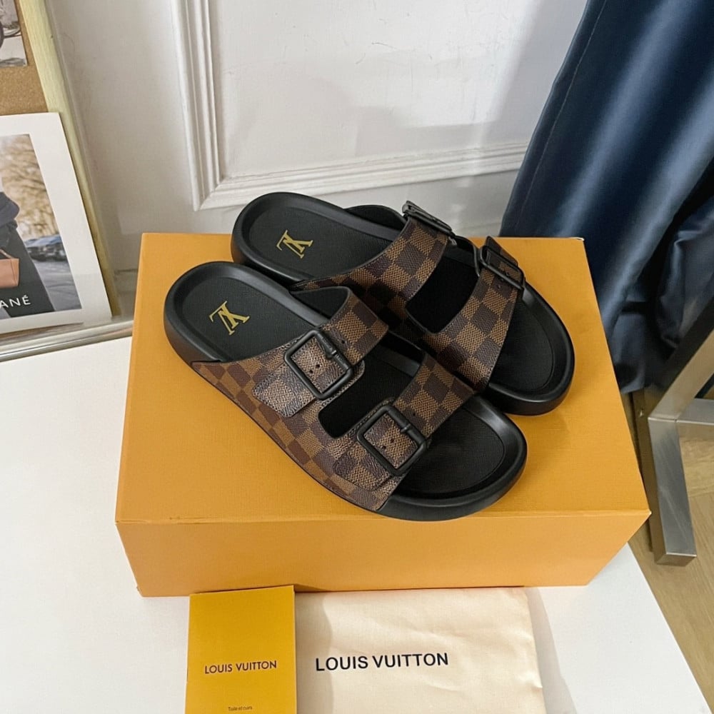 LV slipper