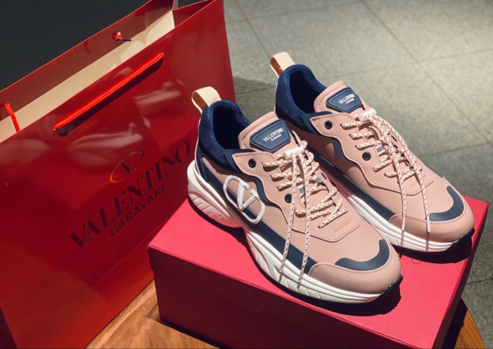 ‏Valentino Sneckers