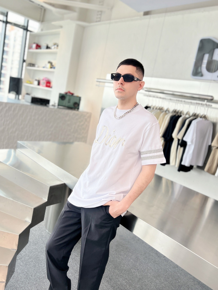 Dior T-shirt