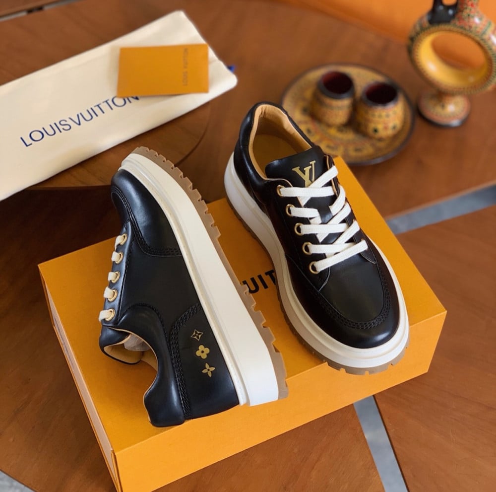 LV SHOE