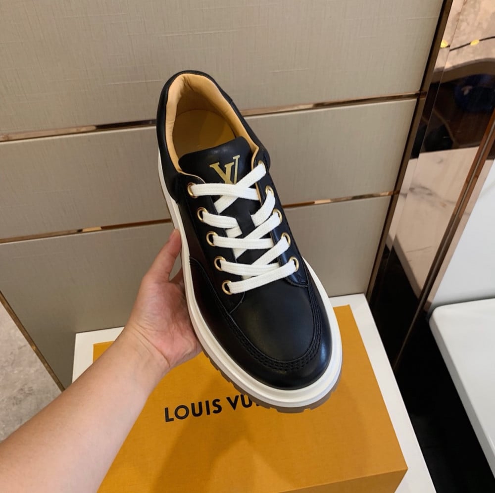 LV SHOE