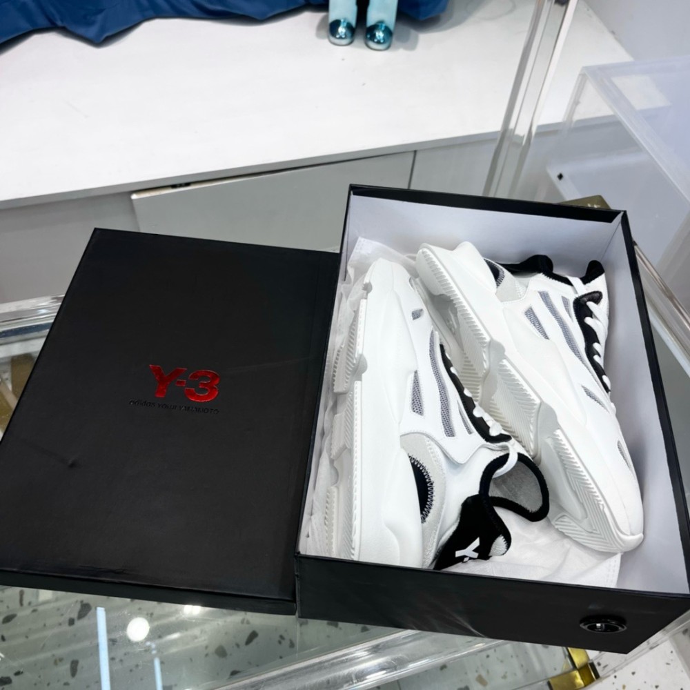 Y-3