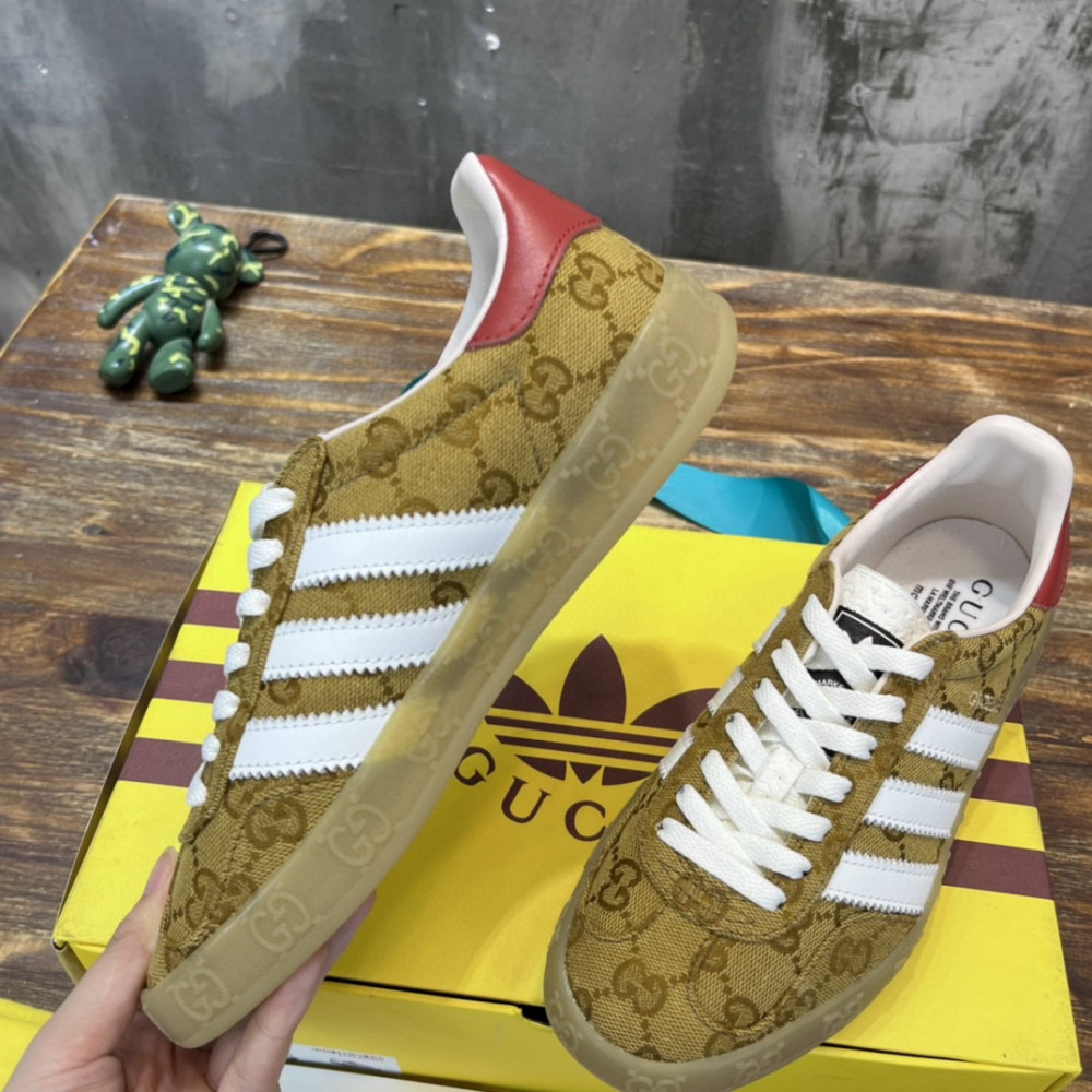 Gucci Sneakers