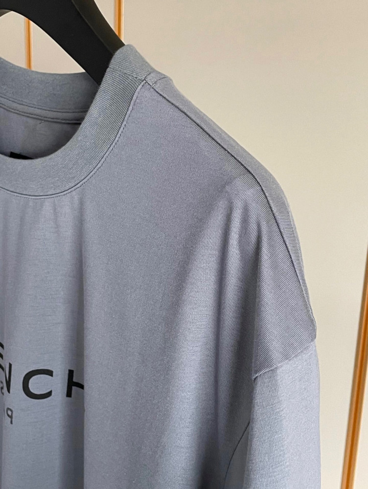 Givenchy T-shirt