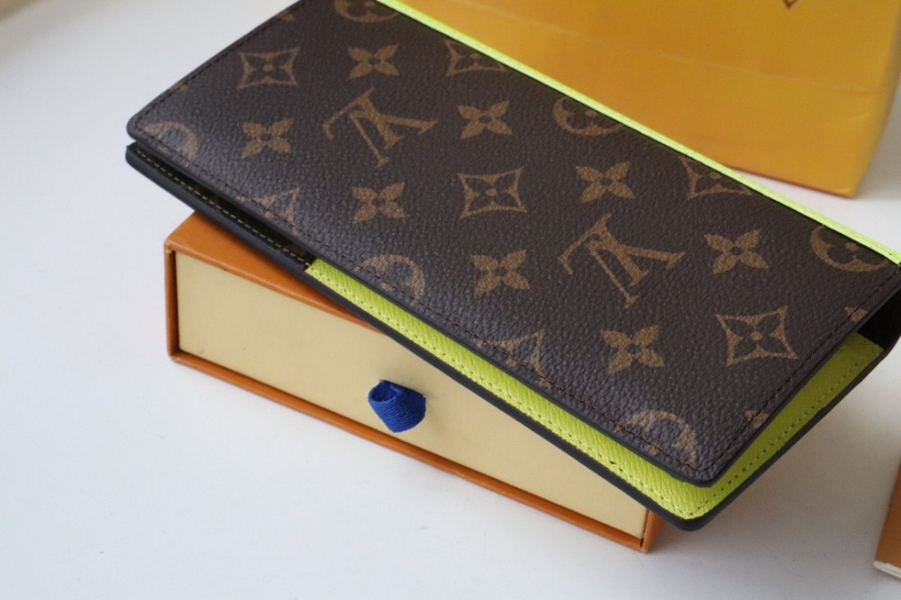 ‏ LV Wallet