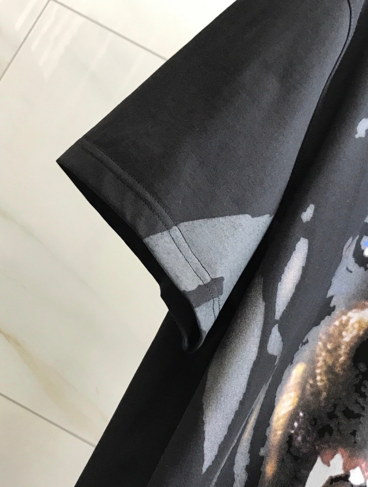 Givenchy T-shirt