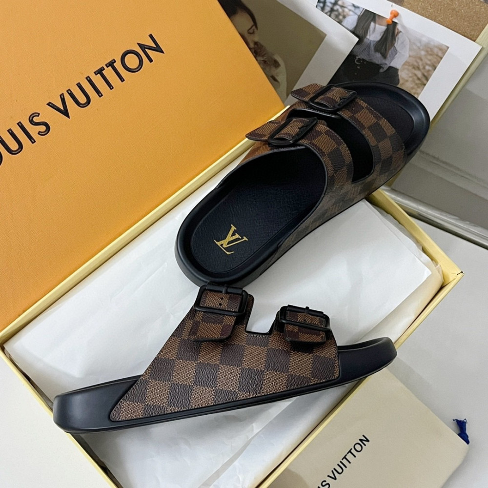 LV slipper