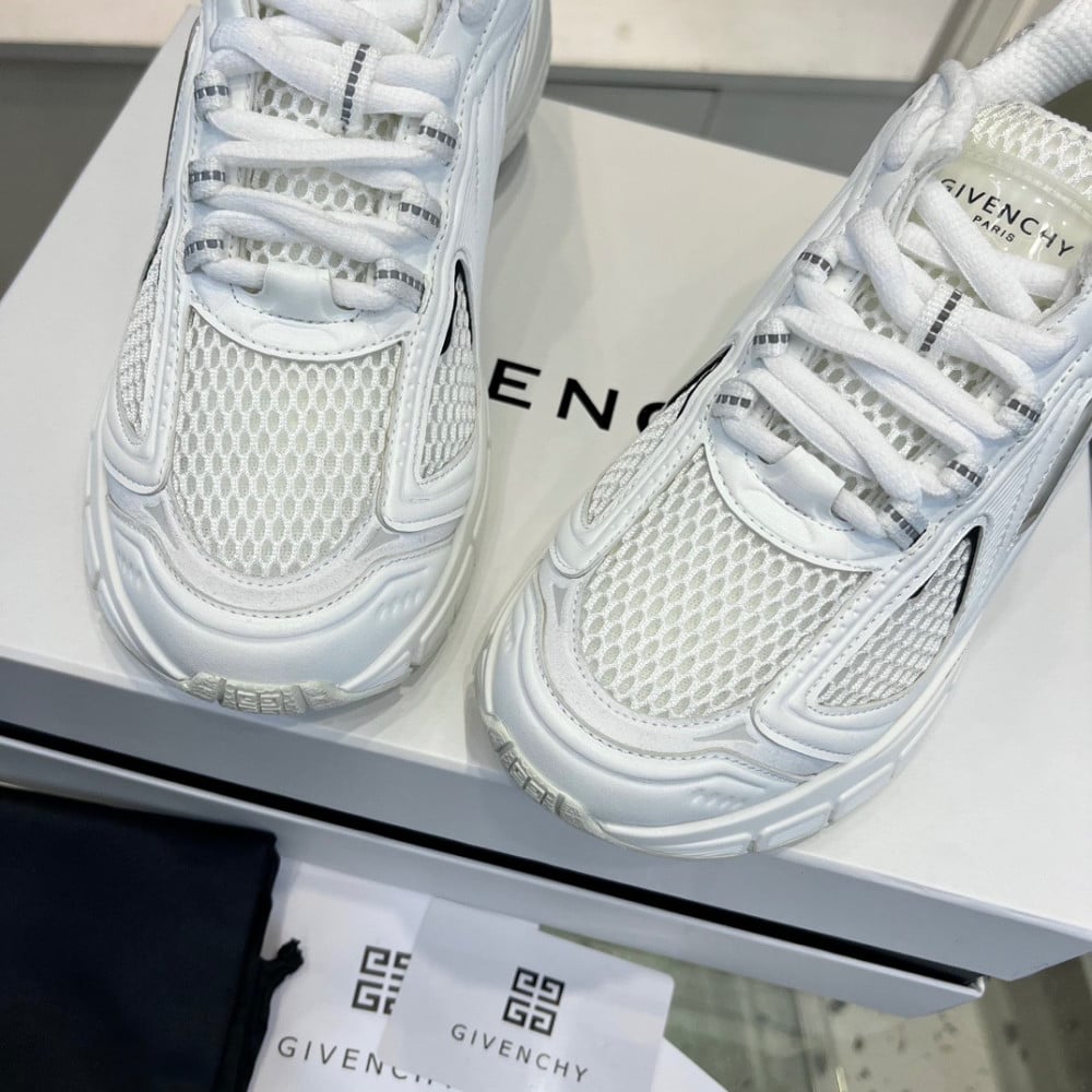 Givenchy Sneakers