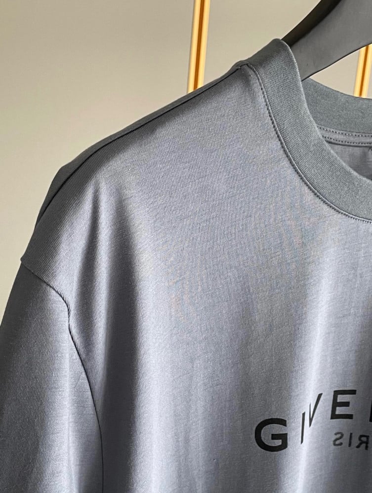 Givenchy T-shirt