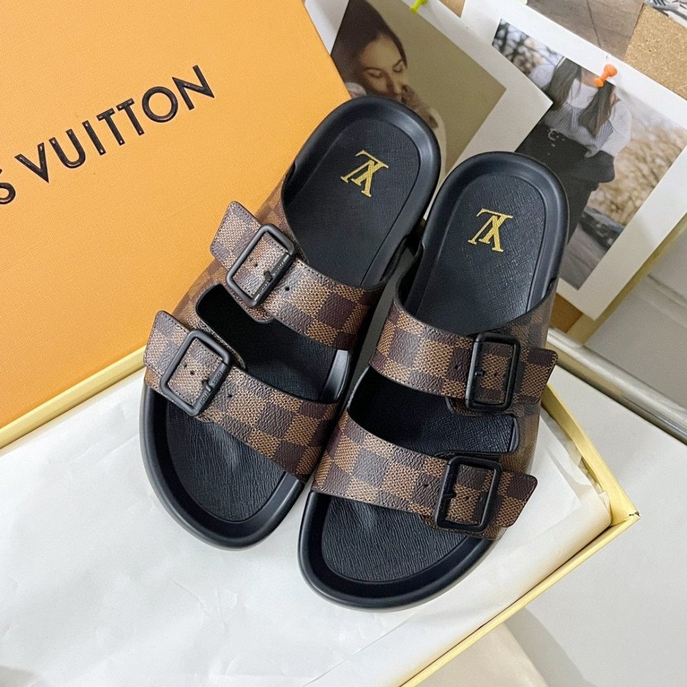 LV slipper