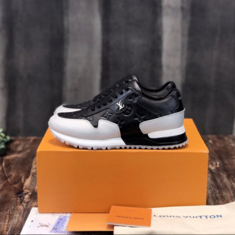 LV  Sneakers
