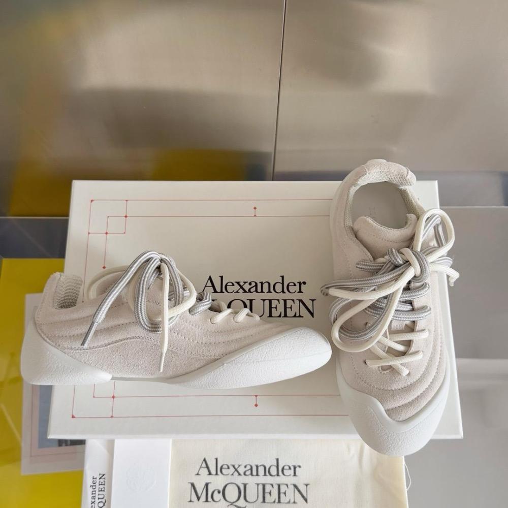 Alexander McQUEEN