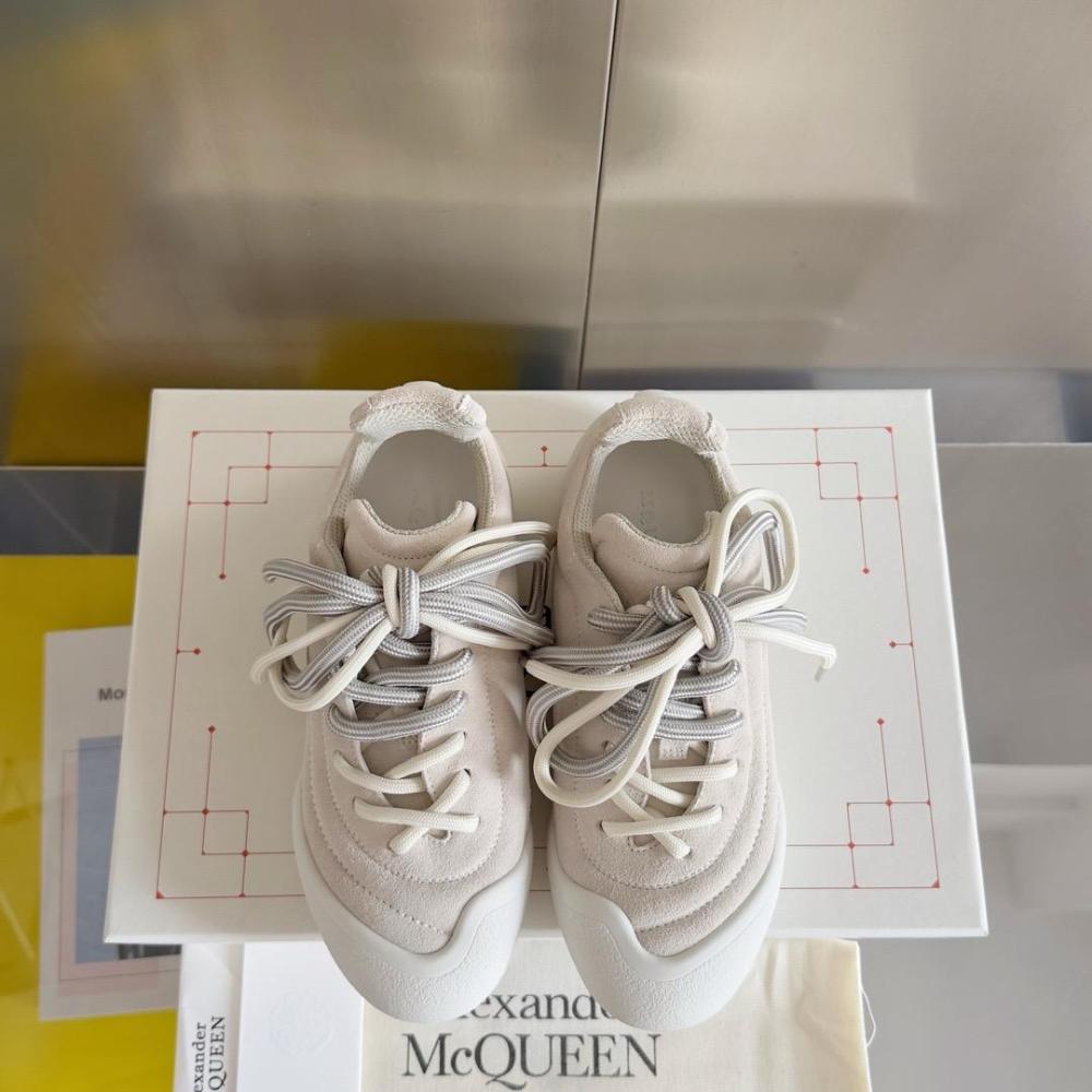 Alexander McQUEEN