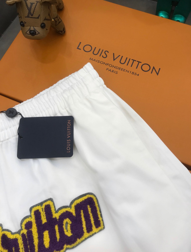 Louis Vuitton® Monogram Shibori Tailored Shorts Dark Grey. Size 38