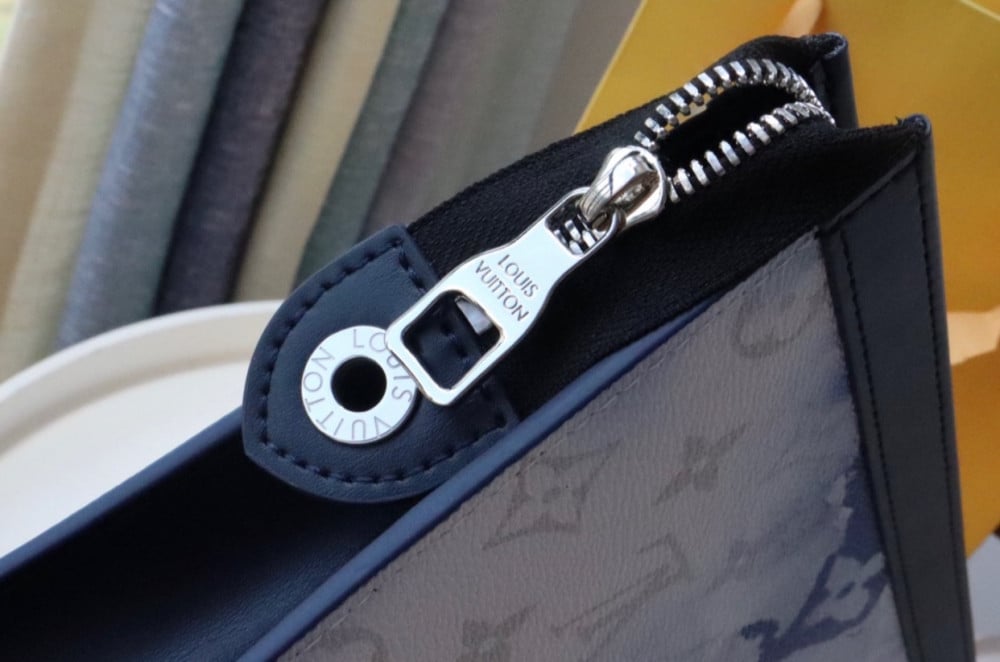 LV Pouch