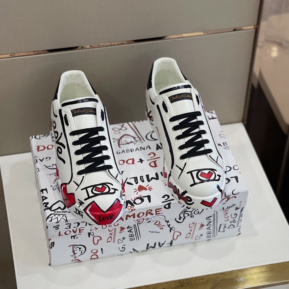 Dolce gabbana pig on sale sneakers