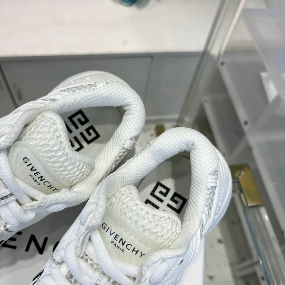 Givenchy Sneakers